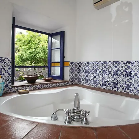 Quinta Das Flores Летний дом Капелаш