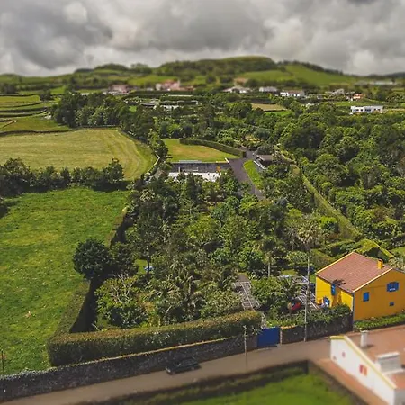 Quinta Flores Capelas (Sao Miguel)